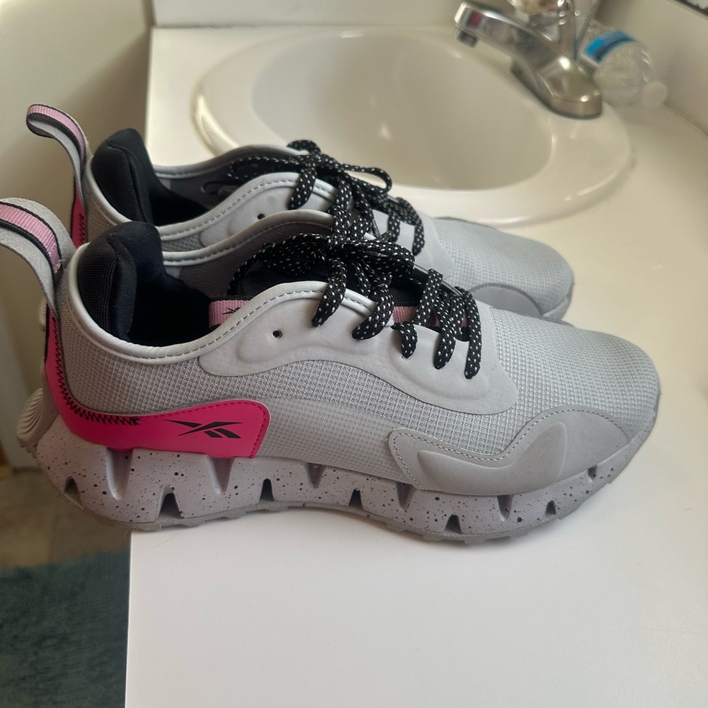 Reebok Sneakers